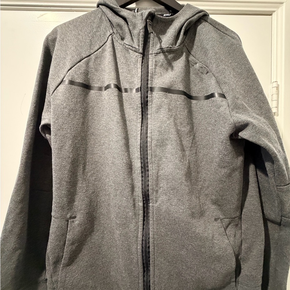 2XU Men's Charcoal Full-Zip Hoodie